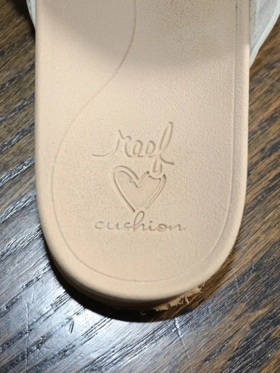 Reef Kids Banded Horizon Hi Slide Sandals size 4 cream dual padded straps - Picture 11 of 15